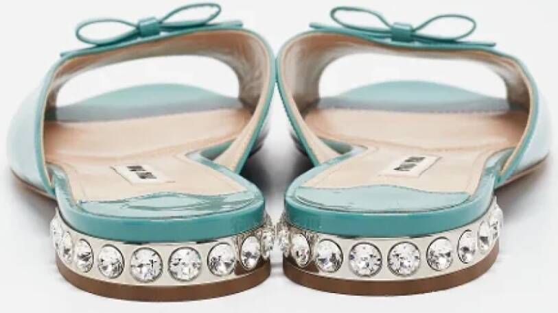 Miu Pre-owned Fabric flats Green Dames