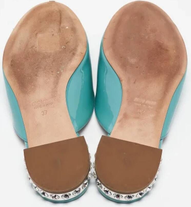 Miu Pre-owned Fabric flats Green Dames