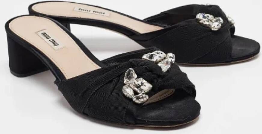 Miu Pre-owned Fabric sandals Black Dames