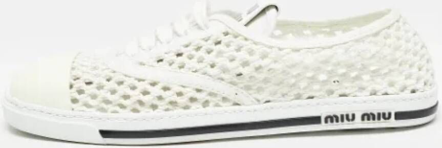 Miu Pre-owned Fabric sneakers White Dames