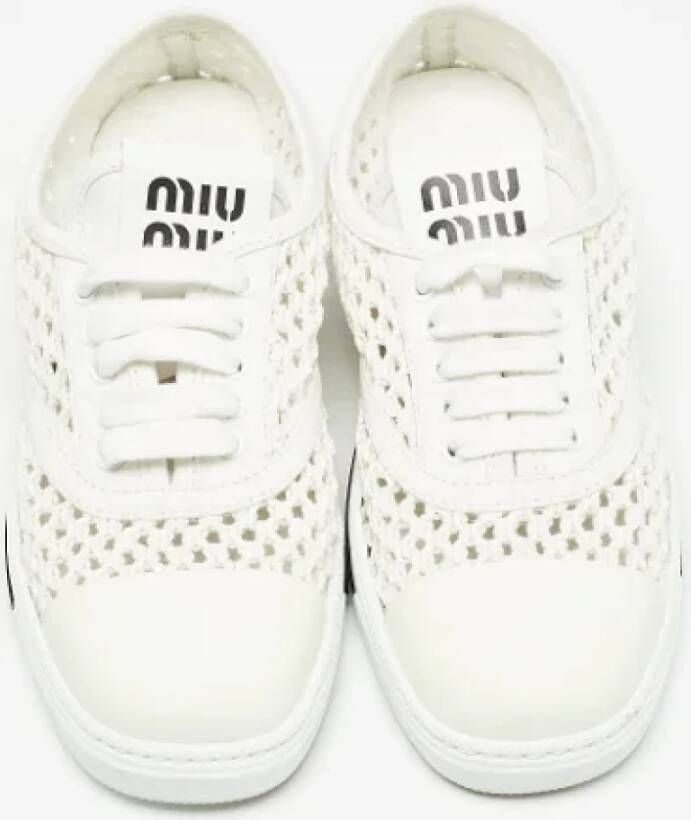 Miu Pre-owned Fabric sneakers White Dames