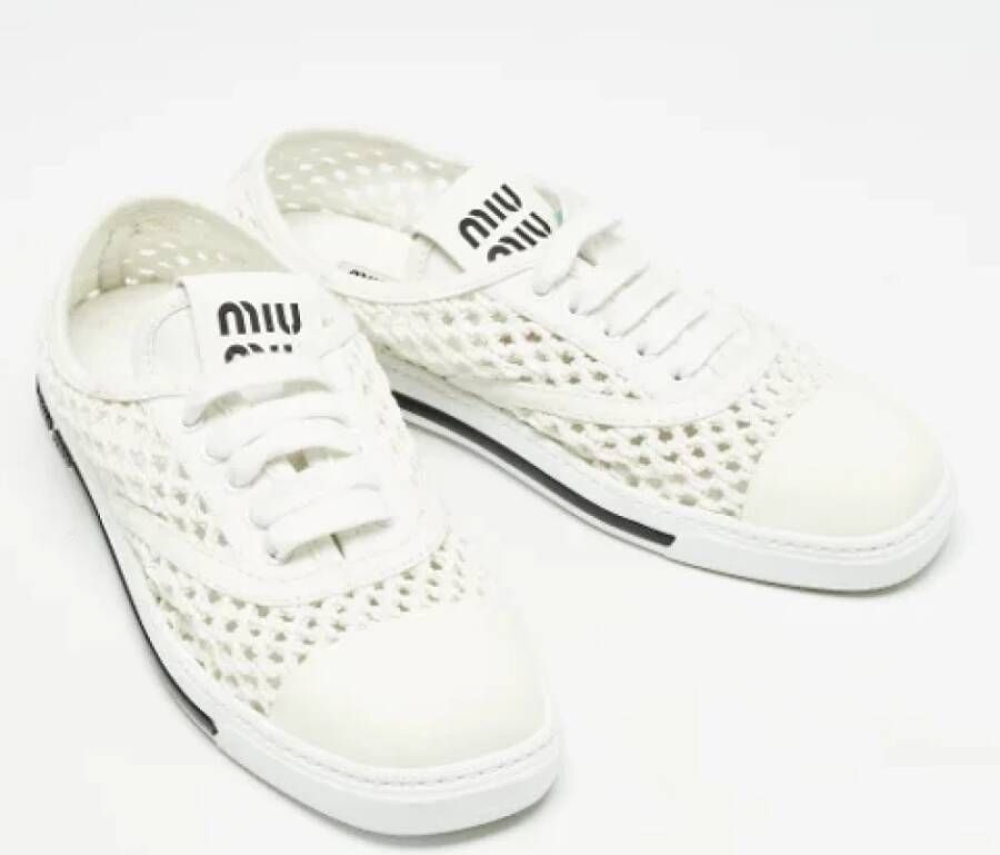 Miu Pre-owned Fabric sneakers White Dames