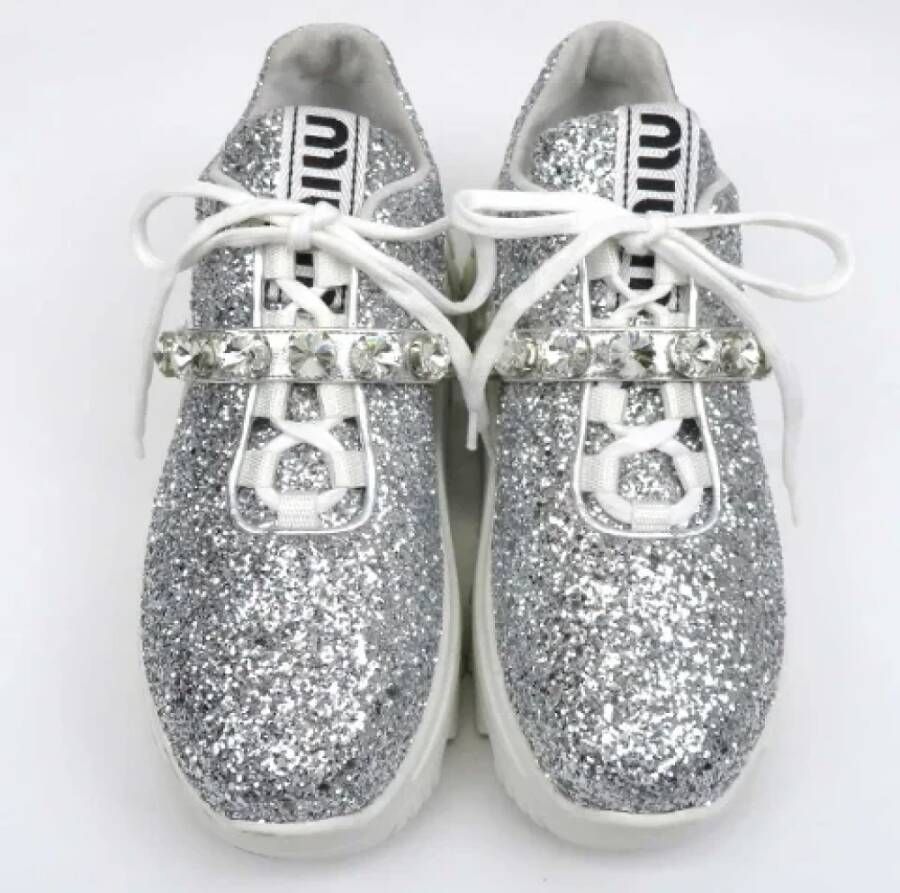 Miu Pre-owned Fabric sneakers White Dames