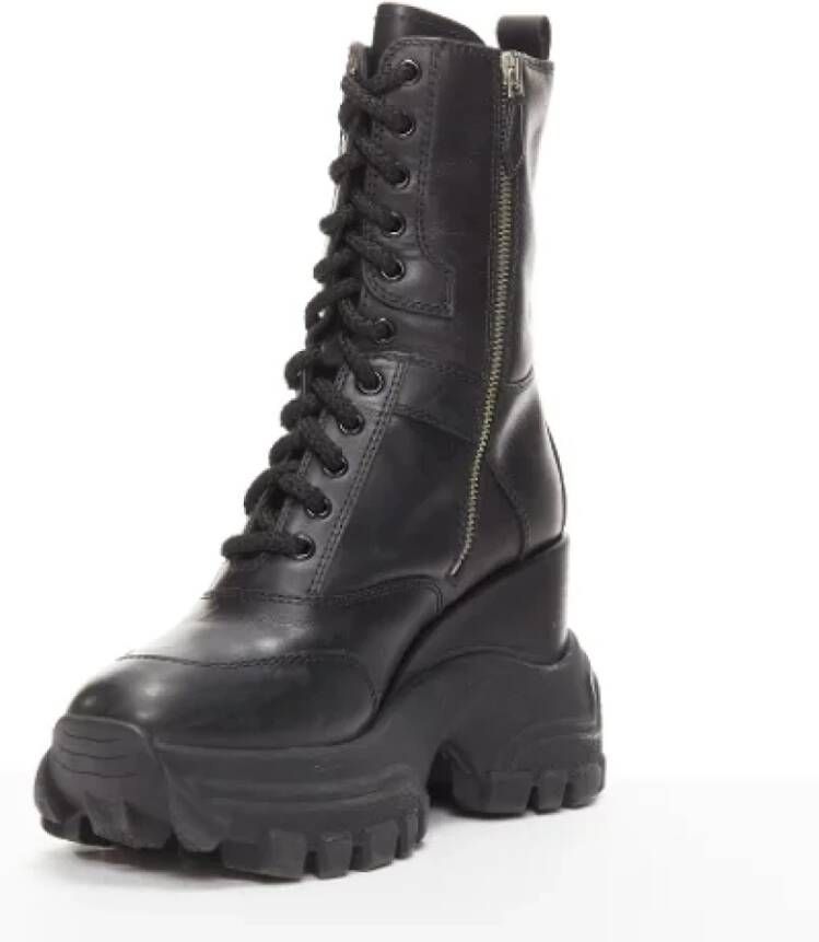 Miu Pre-owned Leather boots Black Dames