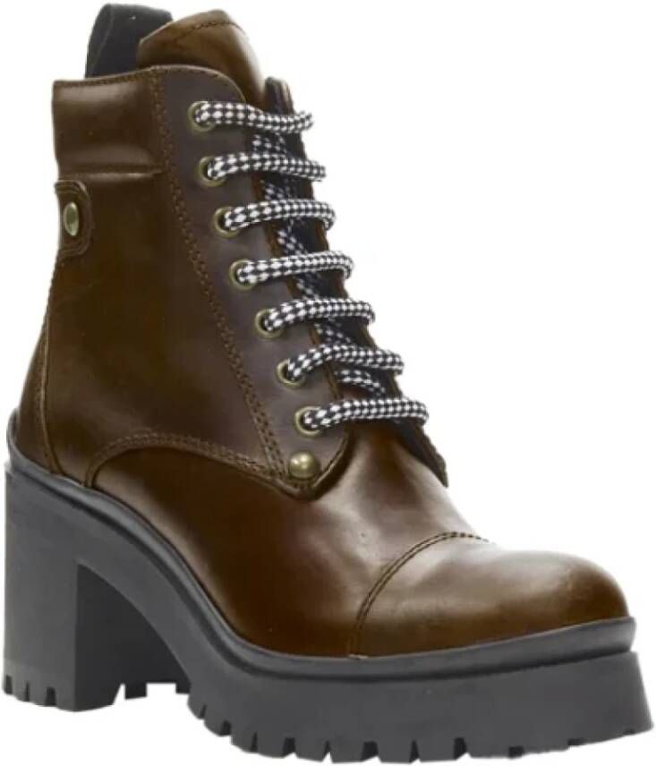 Miu Pre-owned Leather boots Brown Dames