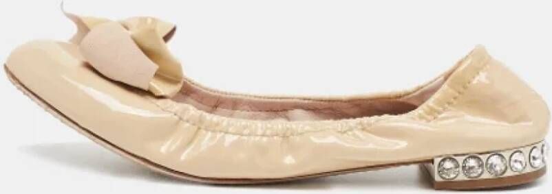 Miu Pre-owned Leather flats Beige Dames