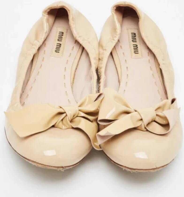 Miu Pre-owned Leather flats Beige Dames