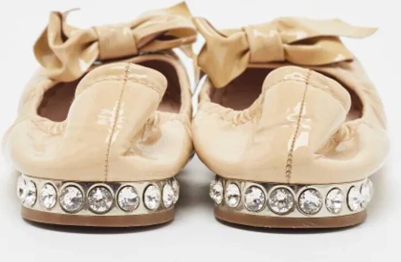 Miu Pre-owned Leather flats Beige Dames