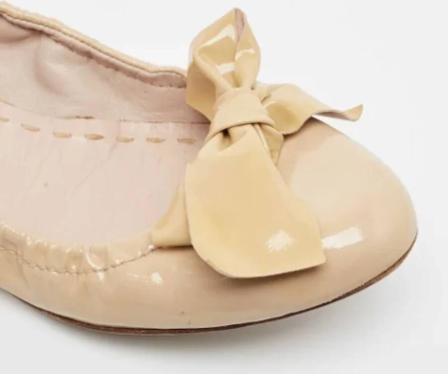 Miu Pre-owned Leather flats Beige Dames