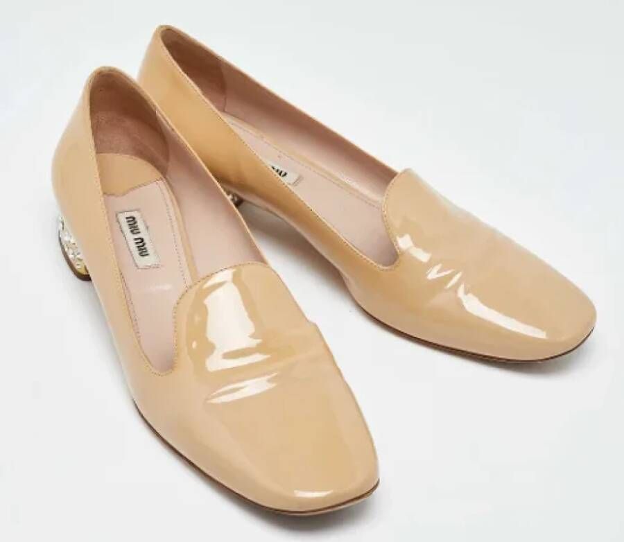 Miu Pre-owned Leather flats Beige Dames