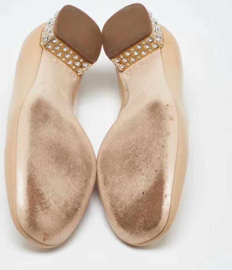 Miu Pre-owned Leather flats Beige Dames