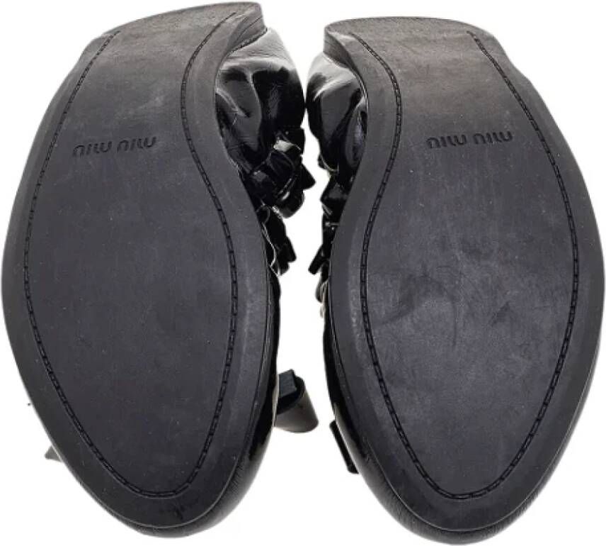 Miu Pre-owned Leather flats Black Dames