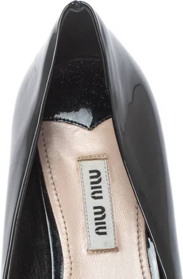 Miu Pre-owned Leather flats Black Dames