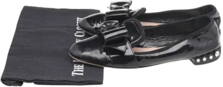 Miu Pre-owned Leather flats Black Dames