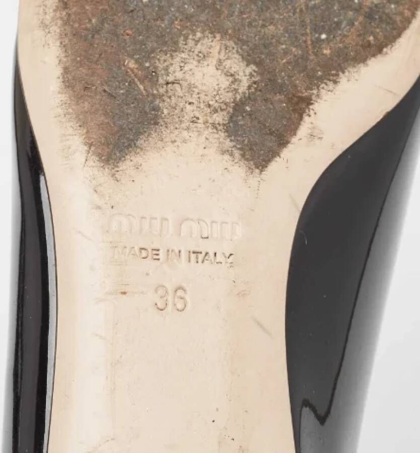 Miu Pre-owned Leather flats Black Dames