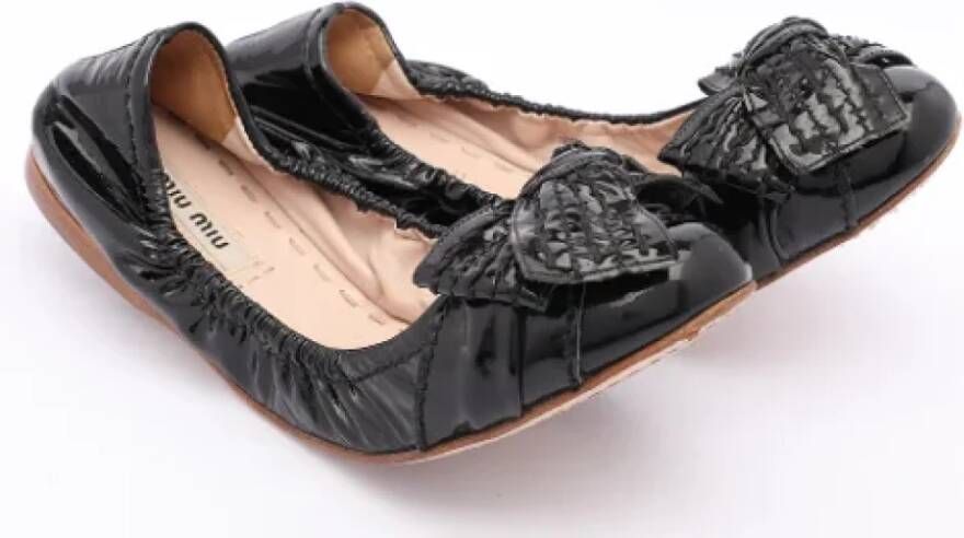 Miu Pre-owned Leather flats Black Dames