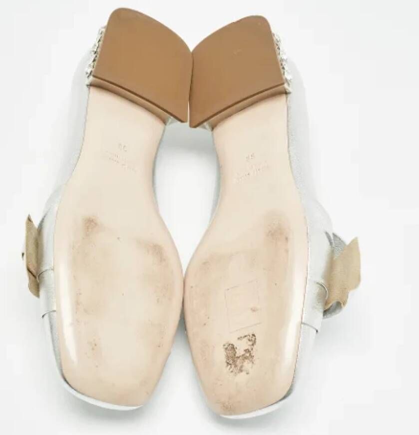 Miu Pre-owned Leather flats Gray Dames