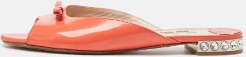 Miu Pre-owned Leather flats Orange Dames