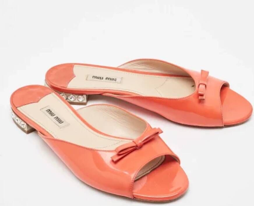 Miu Pre-owned Leather flats Orange Dames