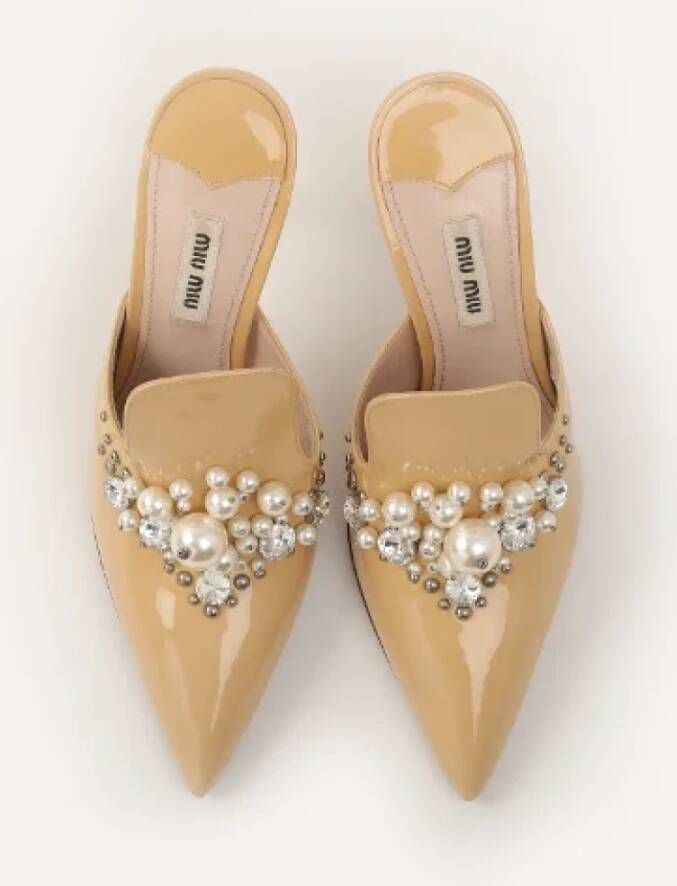 Miu Pre-owned Leather heels Beige Dames