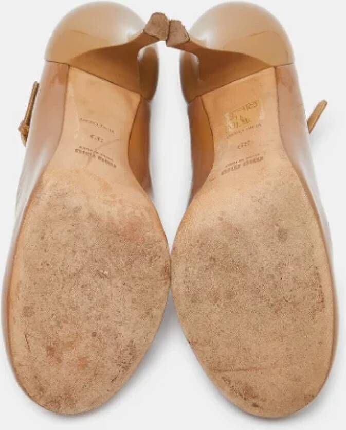 Miu Pre-owned Leather heels Beige Dames