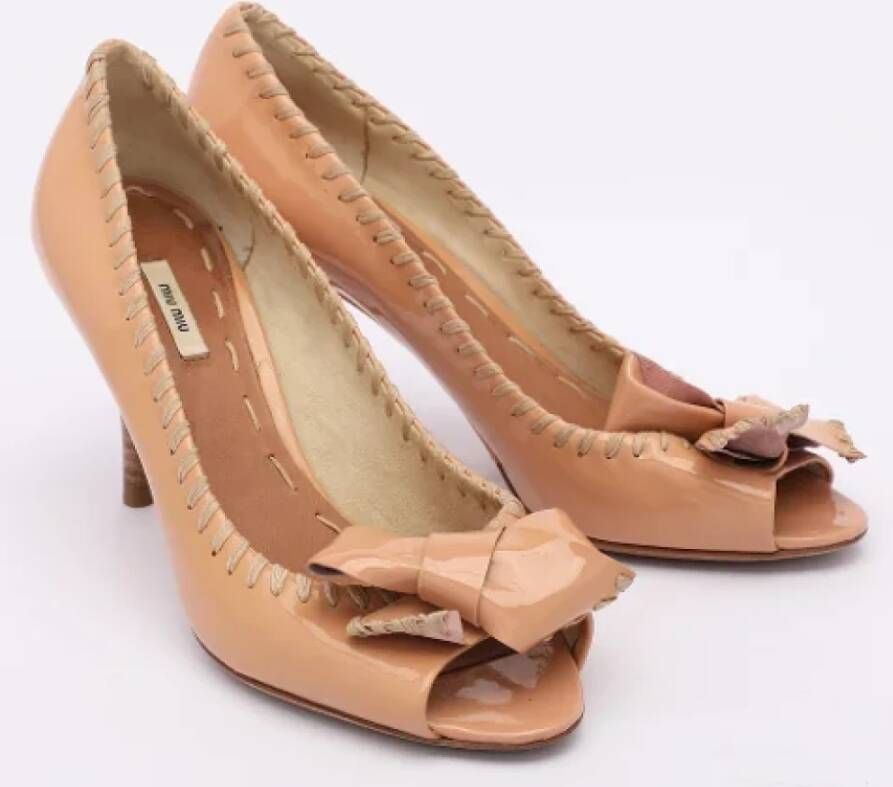 Miu Pre-owned Leather heels Beige Dames