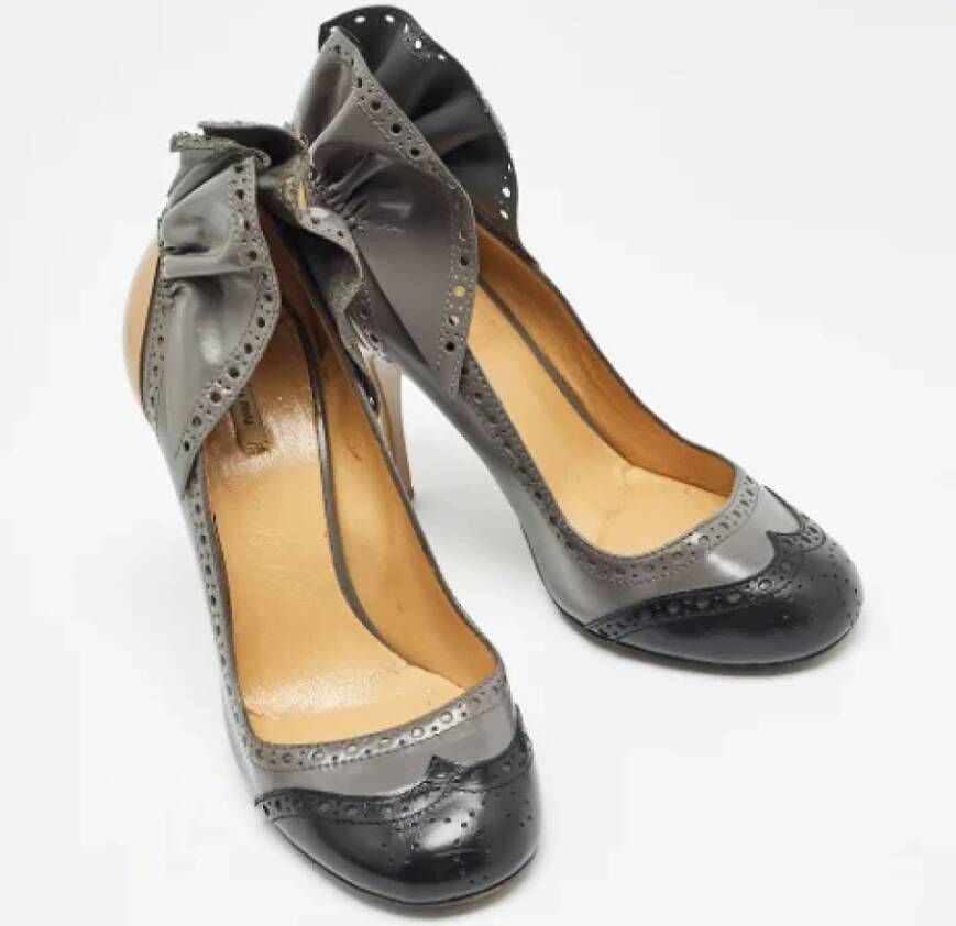 Miu Pre-owned Leather heels Gray Dames