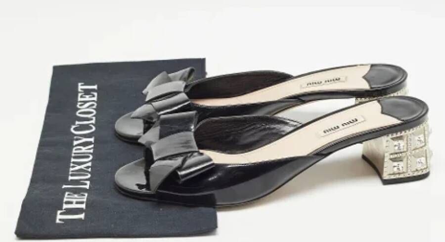 Miu Pre-owned Leather sandals Black Dames