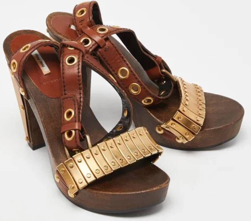 Miu Pre-owned Leather sandals Brown Dames