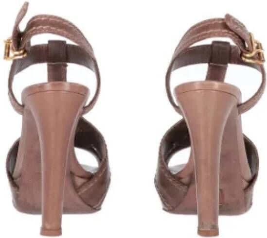 Miu Pre-owned Leather sandals Brown Dames