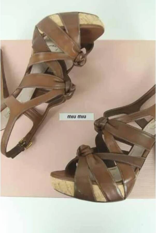 Miu Pre-owned Leather sandals Brown Dames