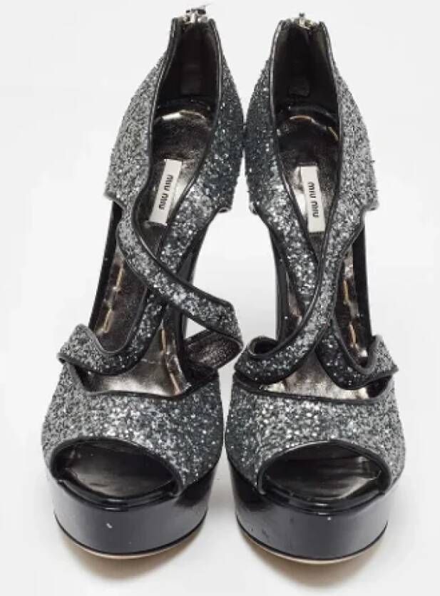 Miu Pre-owned Leather sandals Gray Dames