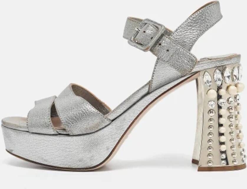 Miu Pre-owned Leather sandals Gray Dames