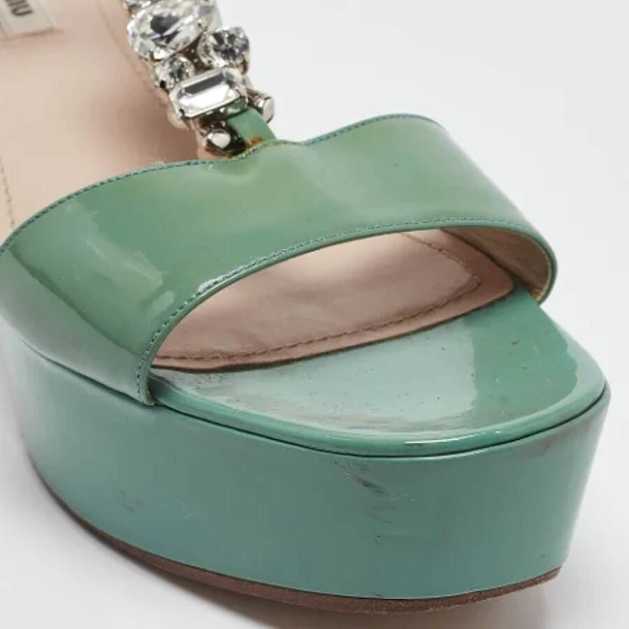 Miu Pre-owned Leather sandals Green Dames