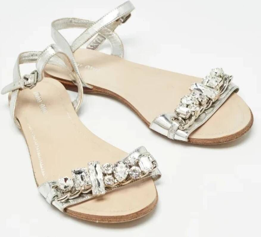 Miu Pre-owned Leather sandals White Dames