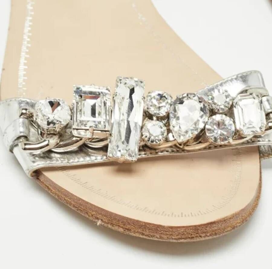 Miu Pre-owned Leather sandals White Dames