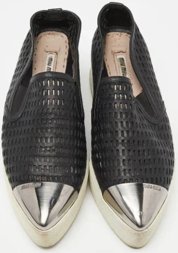 Miu Pre-owned Leather sneakers Black Dames