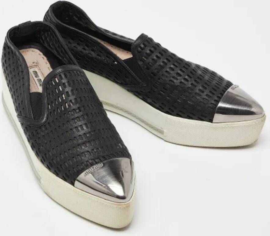 Miu Pre-owned Leather sneakers Black Dames