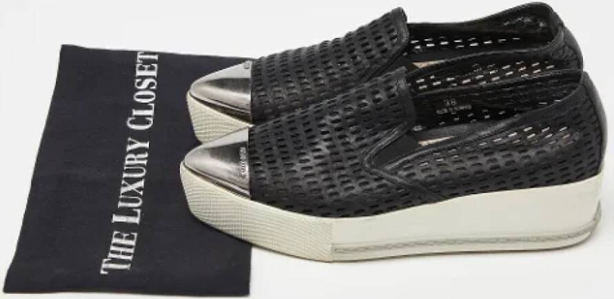 Miu Pre-owned Leather sneakers Black Dames