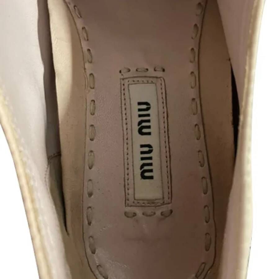 Miu Pre-owned Leather sneakers Pink Dames