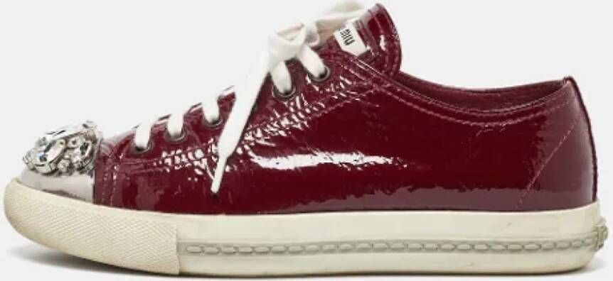 Miu Pre-owned Leather sneakers Red Dames