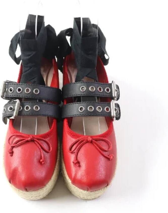 Miu Pre-owned Leather sneakers Red Dames