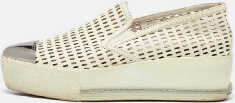 Miu Pre-owned Leather sneakers White Dames