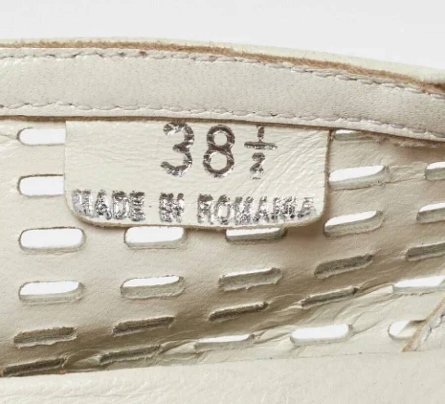 Miu Pre-owned Leather sneakers White Dames