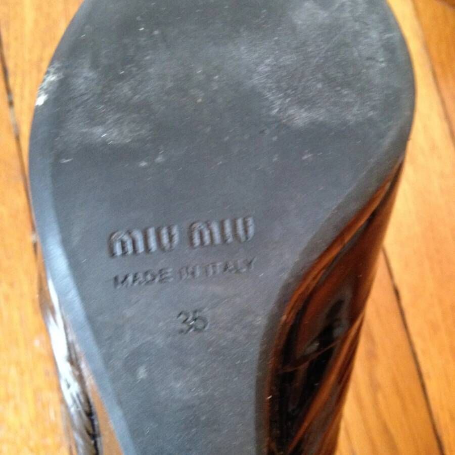 Miu Pre-owned Offsets Black Dames