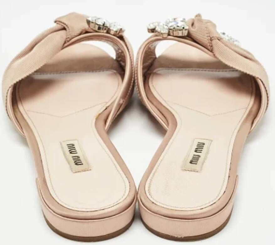 Miu Pre-owned Satin flats Beige Dames