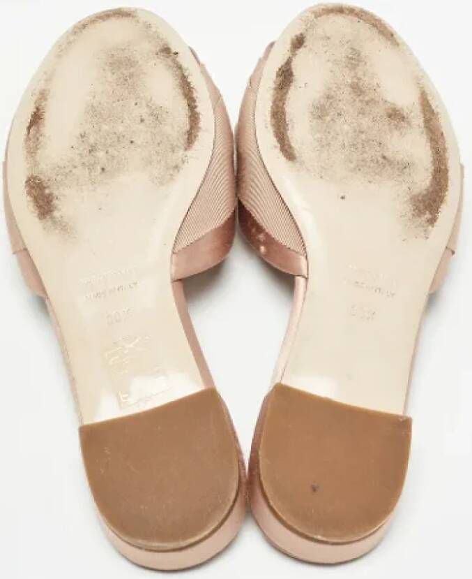 Miu Pre-owned Satin flats Beige Dames