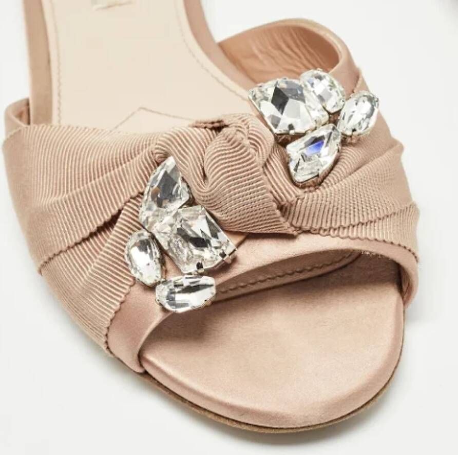 Miu Pre-owned Satin flats Beige Dames