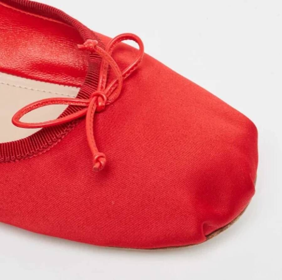 Miu Pre-owned Satin flats Red Dames