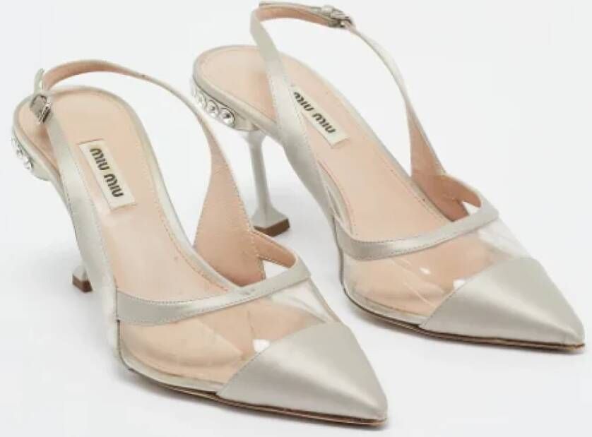 Miu Pre-owned Satin heels Gray Dames